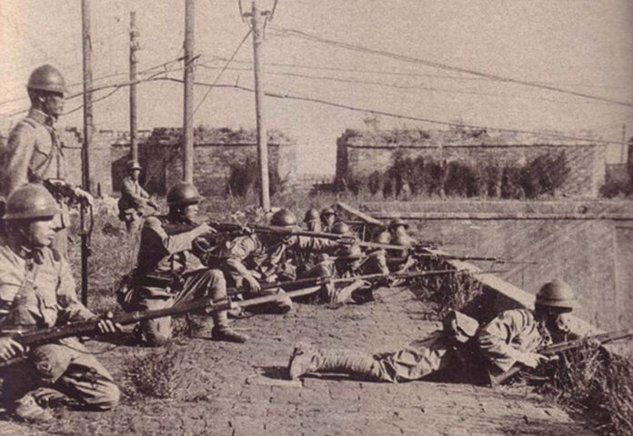 Japanese-soldiers-29th-regiment-mudken-incident-1931-west-gate